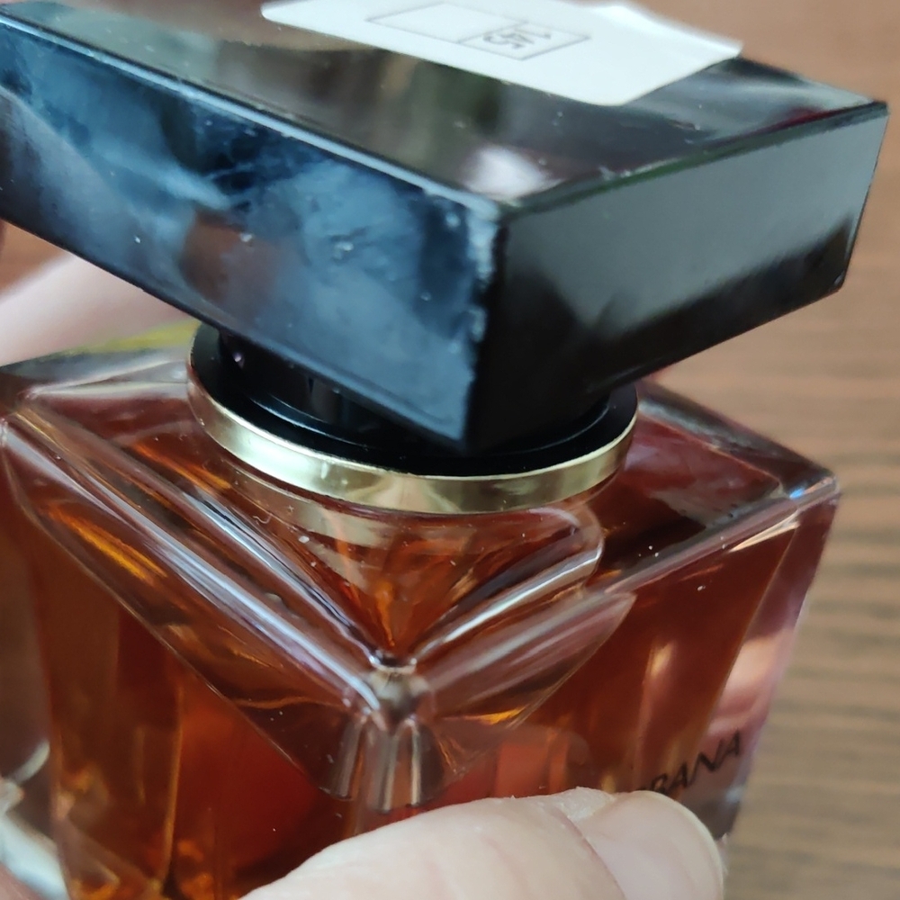 Dolce & Gabbana The Only One Fragrance with Black Cap - Picture 4 of 7